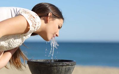 La receta de salud bucodental para el Verano 2018: Agua, beber mucho agua